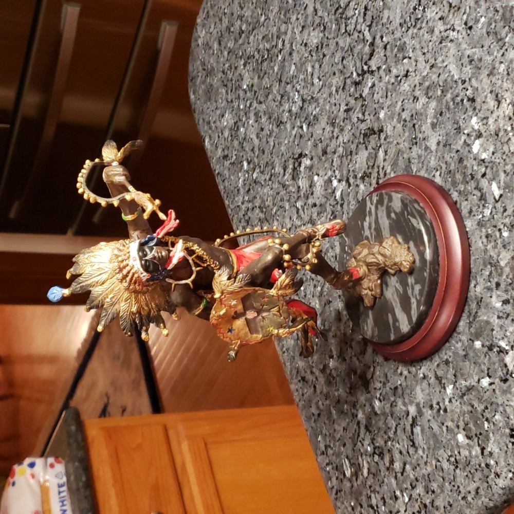 Indian SPIRIT OF THE THUNDERBIRD NATIVE AMERICAN ART STATUE - Picture 7 of 14
